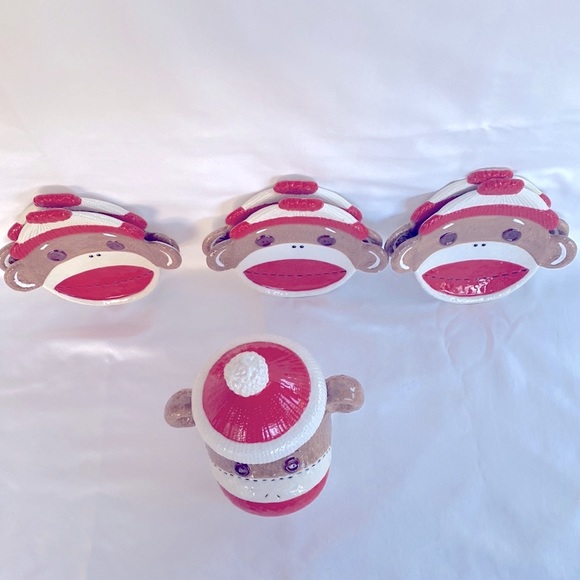 Gently Used  Beautiful Set Of 6  Ceramic Serving Plates& Candy Holder Christmas - Picture 2 of 16